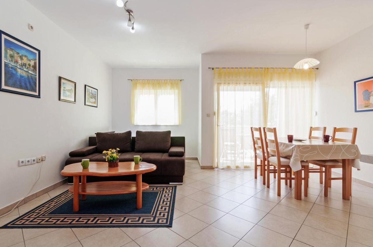 Apartment Marelja - Private Parking And Balcony Zadar Eksteriør billede