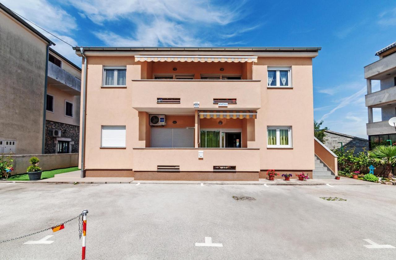 Apartment Marelja - Private Parking And Balcony Zadar Eksteriør billede