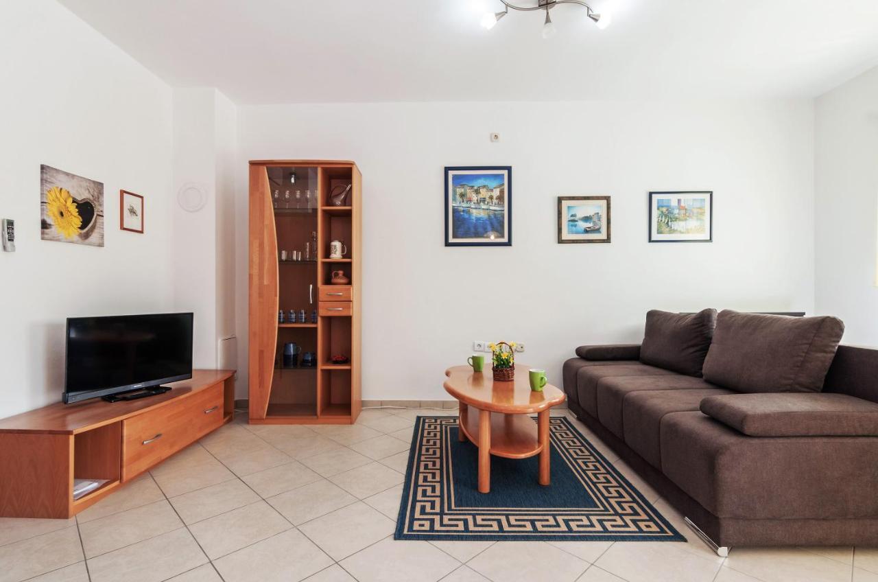 Apartment Marelja - Private Parking And Balcony Zadar Eksteriør billede